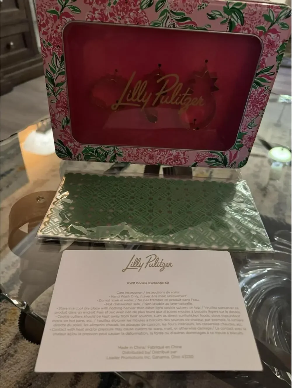 NIB Lilly Pulitzer GWP Cookie Exchange Kit With Cookie Cutters And Gift Bags